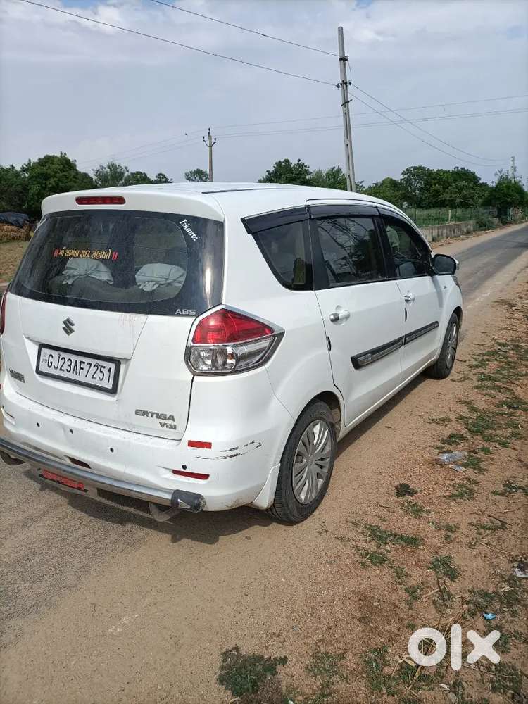 Maruti Suzuki Ertiga 2014 Diesel 98000 Km Driven