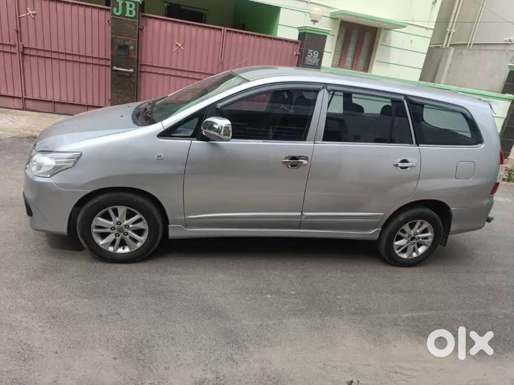 Toyota Innova 2.5 Gx 8 Str Bs-iii, 2015, Diesel