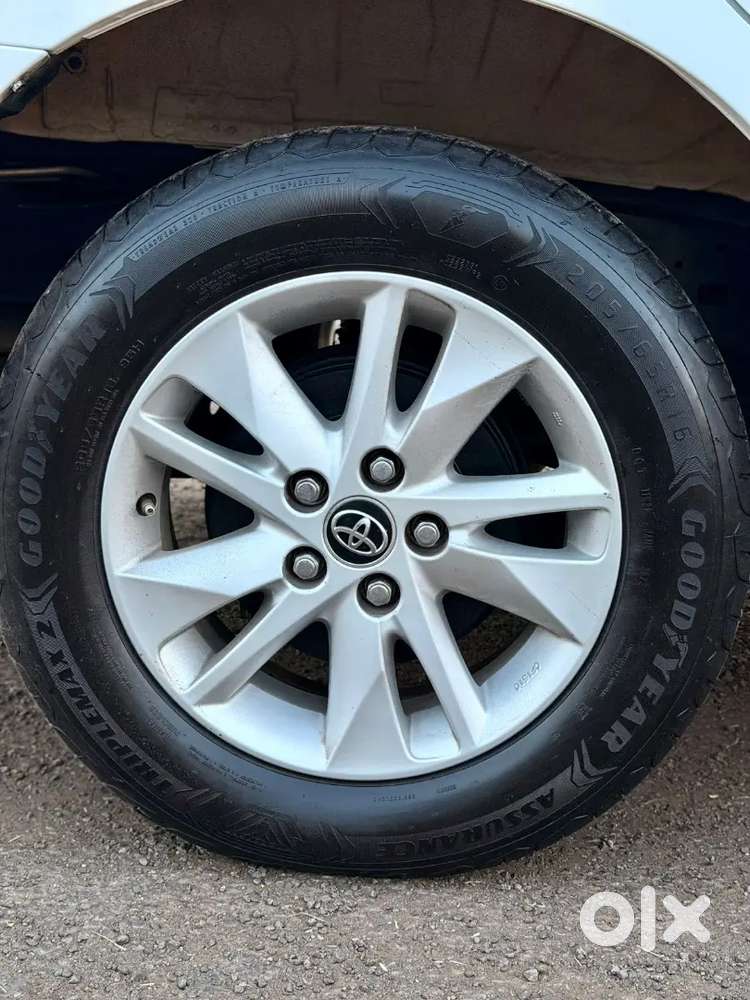Toyota Innova Crysta 2017 Diesel Manual