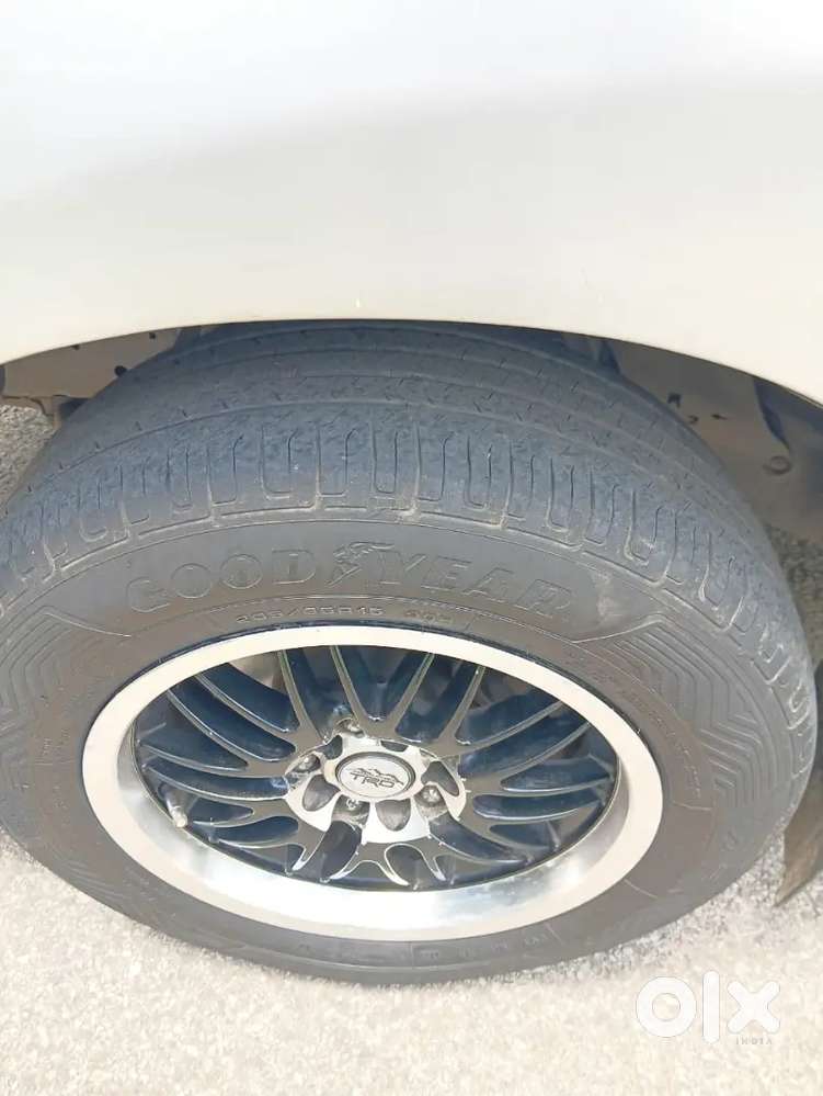 Toyota Innova 2005 Petrol Well Maintained