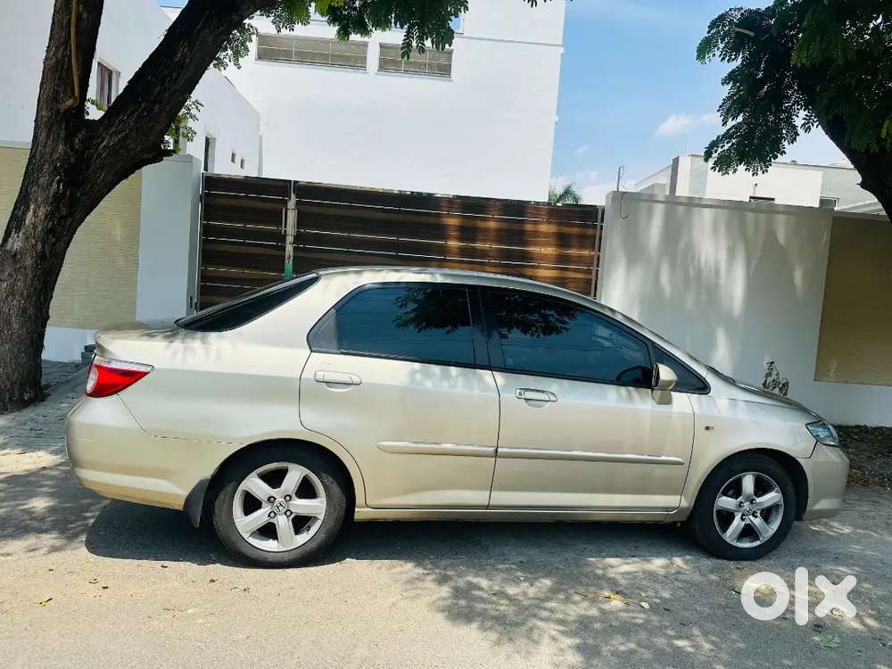 Honda City Zx 2006 Petrol Well Maintained