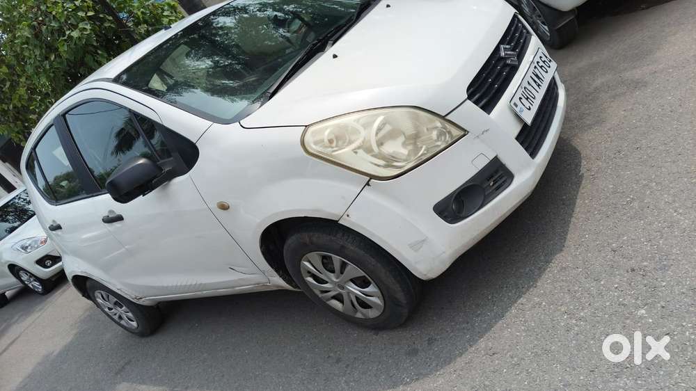 Maruti Suzuki Ritz Lxi, 2012, Petrol