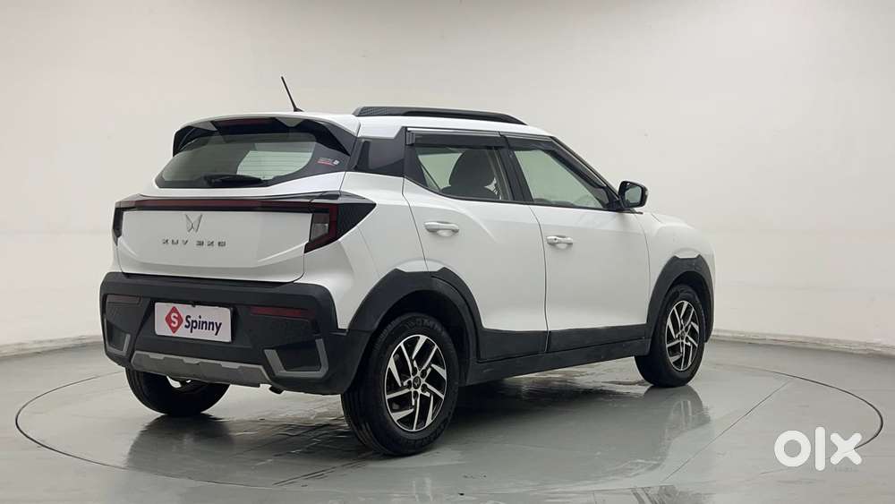 Mahindra Xuv 3xo Ax5 Pm Mt, 2024, Petrol