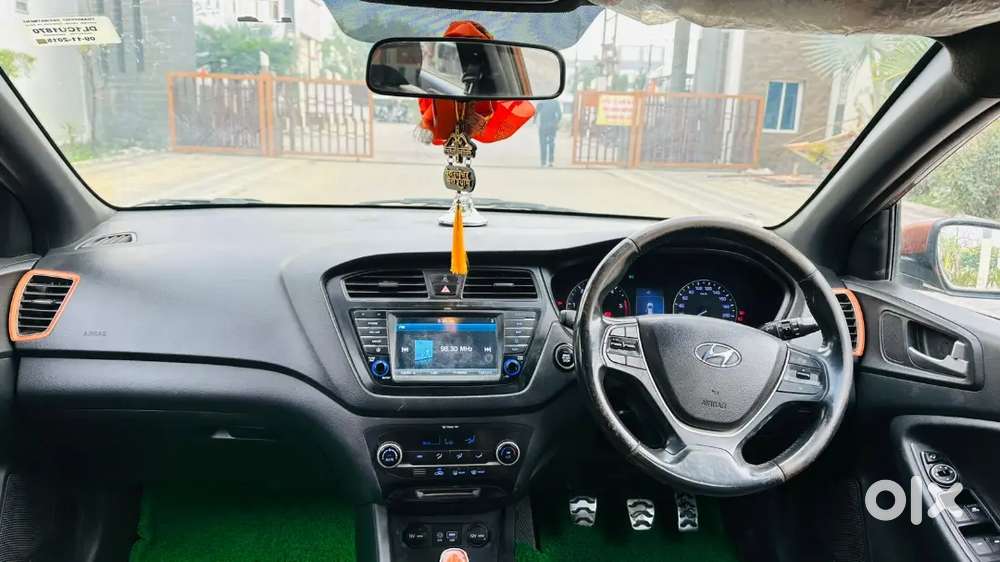 Hyundai I20 Active 2015 Diesel 102000 Km Driven