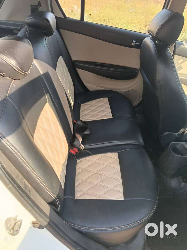 Hyundai I20 With Good Maintained 2014 Model