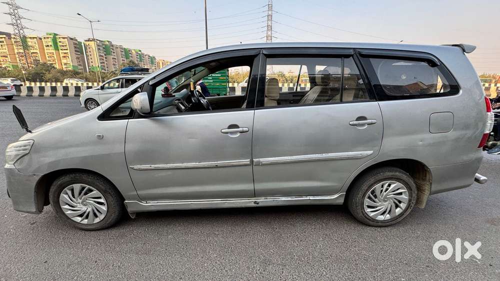 Toyota Innova 2.5 G (diesel) 8 Seater, 2016, Diesel