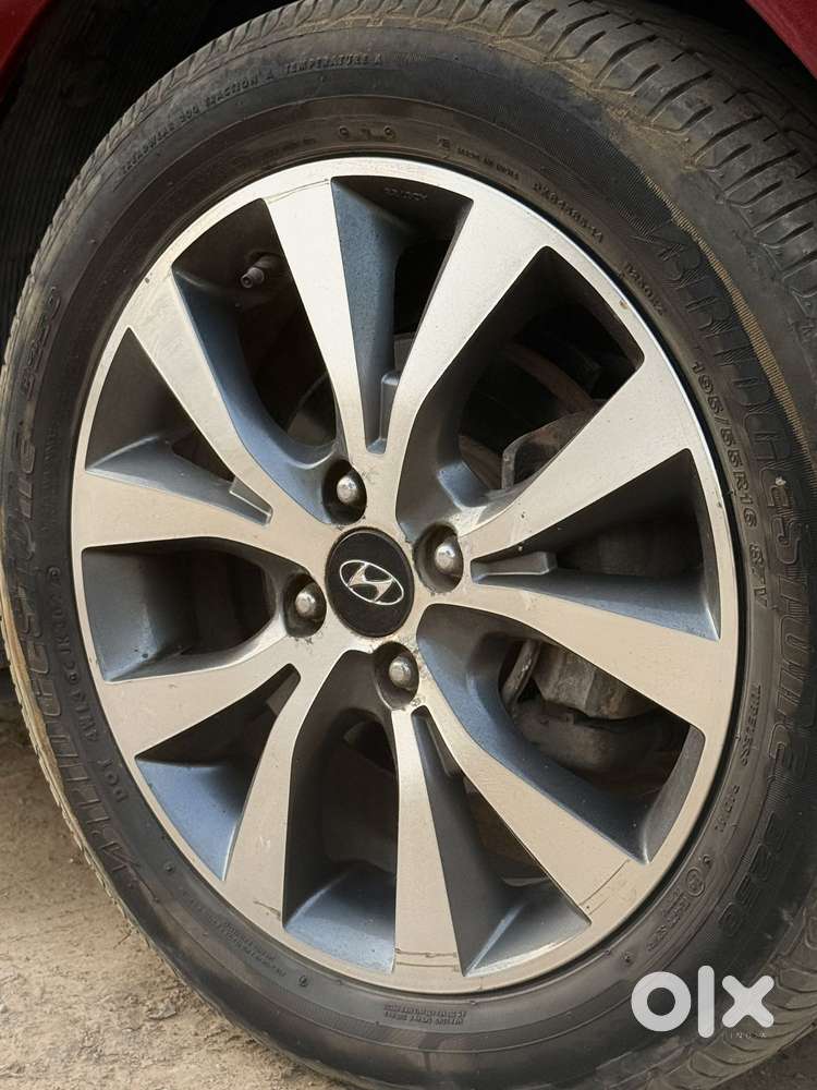 Hyundai Verna Fluidic 1.6 Vtvt Sx Opt, 2014, Petrol