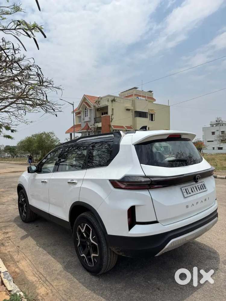 Tata Safari 2025 Diesel 32000 Km Driven