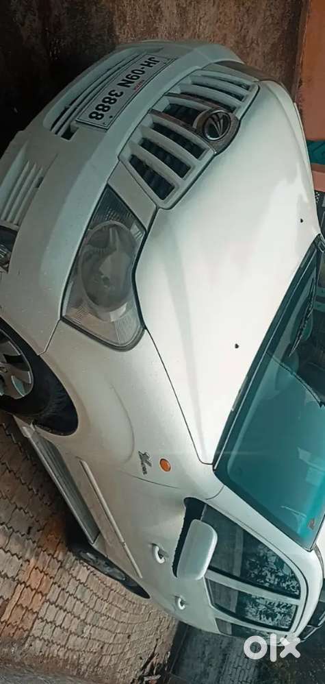 Mahindra Xylo 2010