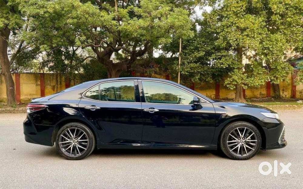 Toyota Camry Hybrid, 2022, Petrol