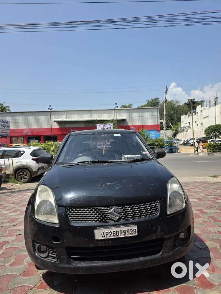 Maruti Suzuki Swift 2010