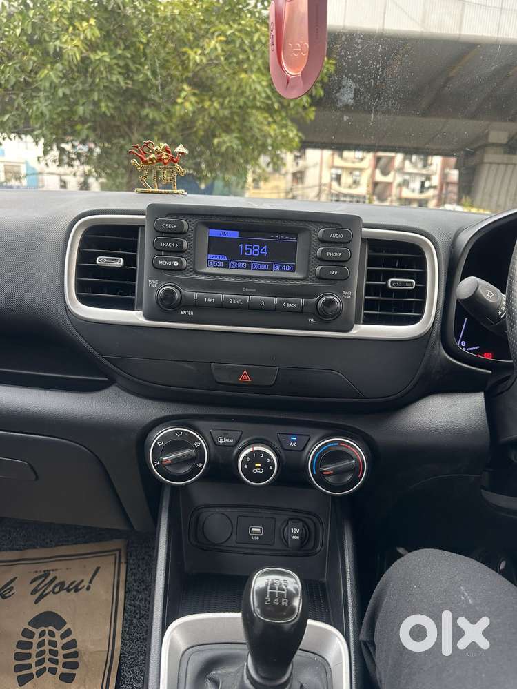Hyundai Venue 1.2 S (o), 2021, Petrol