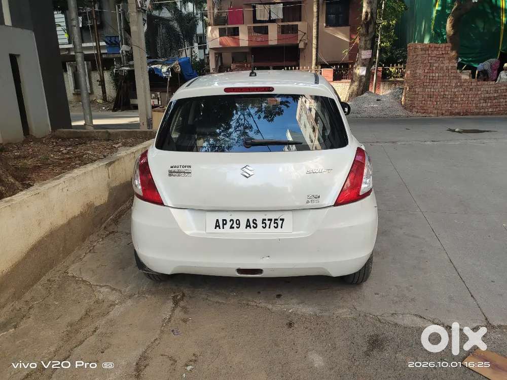 Maruti Suzuki Swift Zxi 2011 Petrol Manual