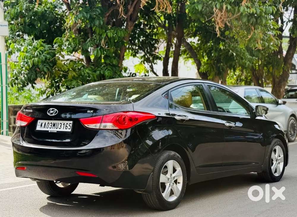 Hyundai Elantra 1.8 Sx Mt, 2014, Petrol