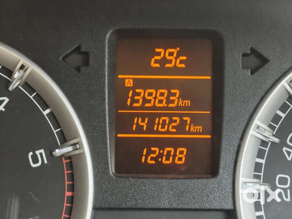 Maruti Suzuki Ertiga 2012 Diesel 140000 Km Driven Urgent Sale