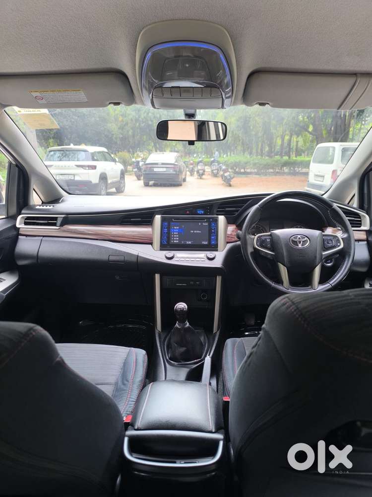 Toyota Innova Crysta Touring Sport 2.4 Mt, 2017, Diesel