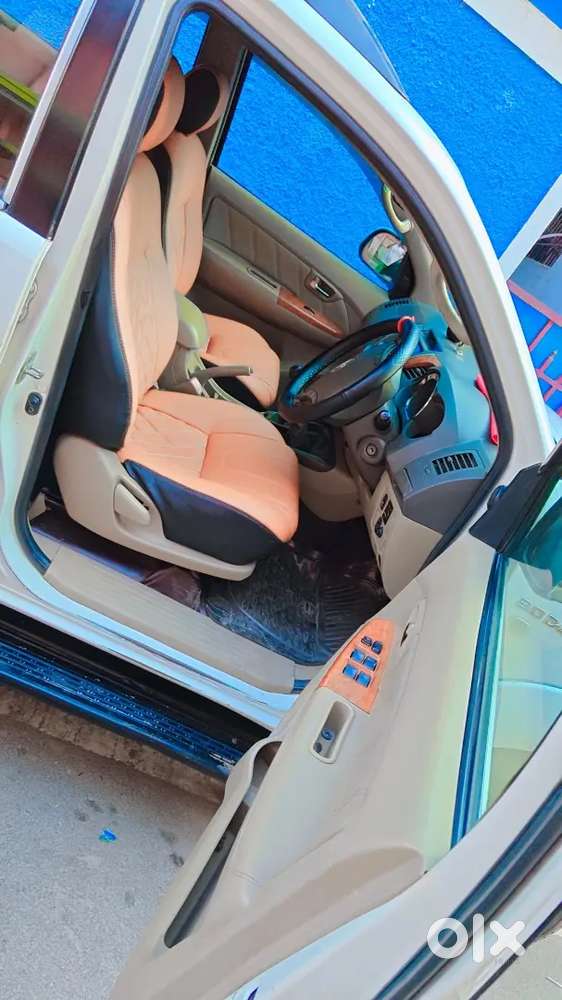 Toyota Fortuner Legender 2013 Diesel 140000 Km Driven