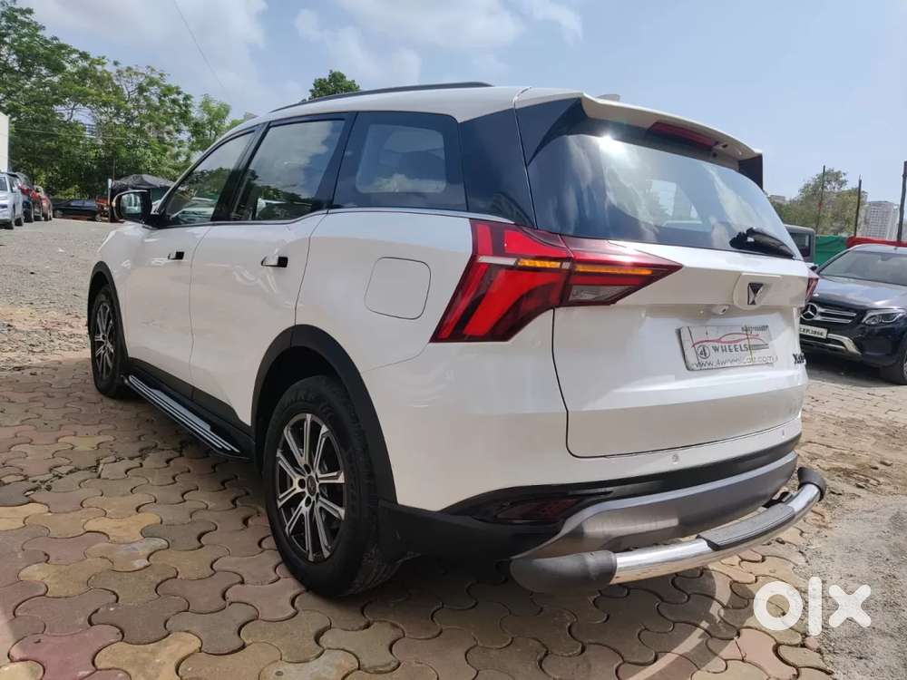 Mahindra Xuv700 2.2 Ax 7 Diesel At Luxury Pack Str Awd, 2022, Diesel