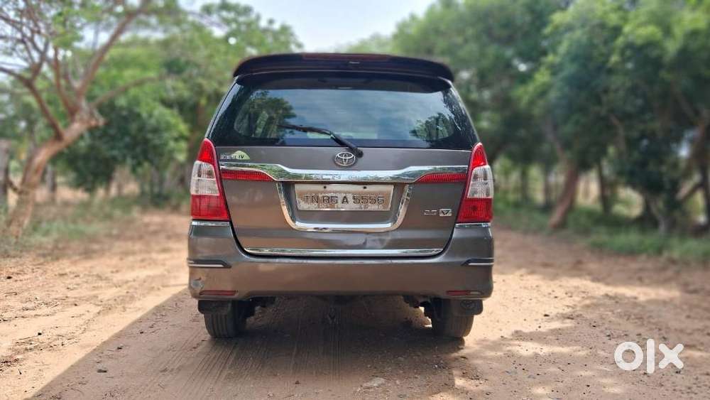 Toyota Innova 2.5 Vx 7 Seater Bs Iv, 2015, Diesel