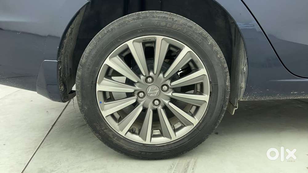 Maruti Suzuki Ciaz Alpha 1.5 At, 2022, Petrol