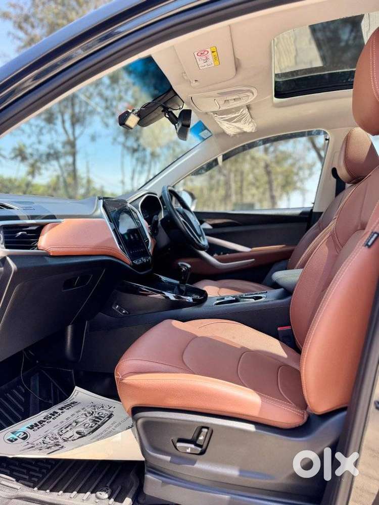 Mg Hector Plus 1.5 Sharp Turbo Cvt 6 Str, 2022, Petrol