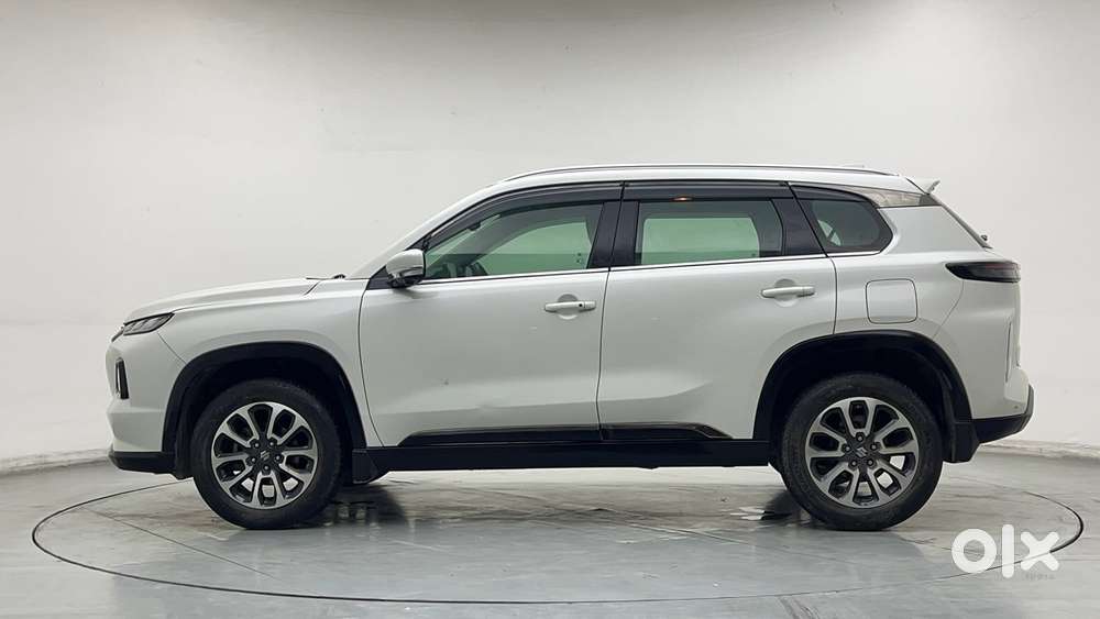 Maruti Suzuki Grand Vitara 1.5 Alpha Plus Intelligent Hybrid Ecvt, 2..