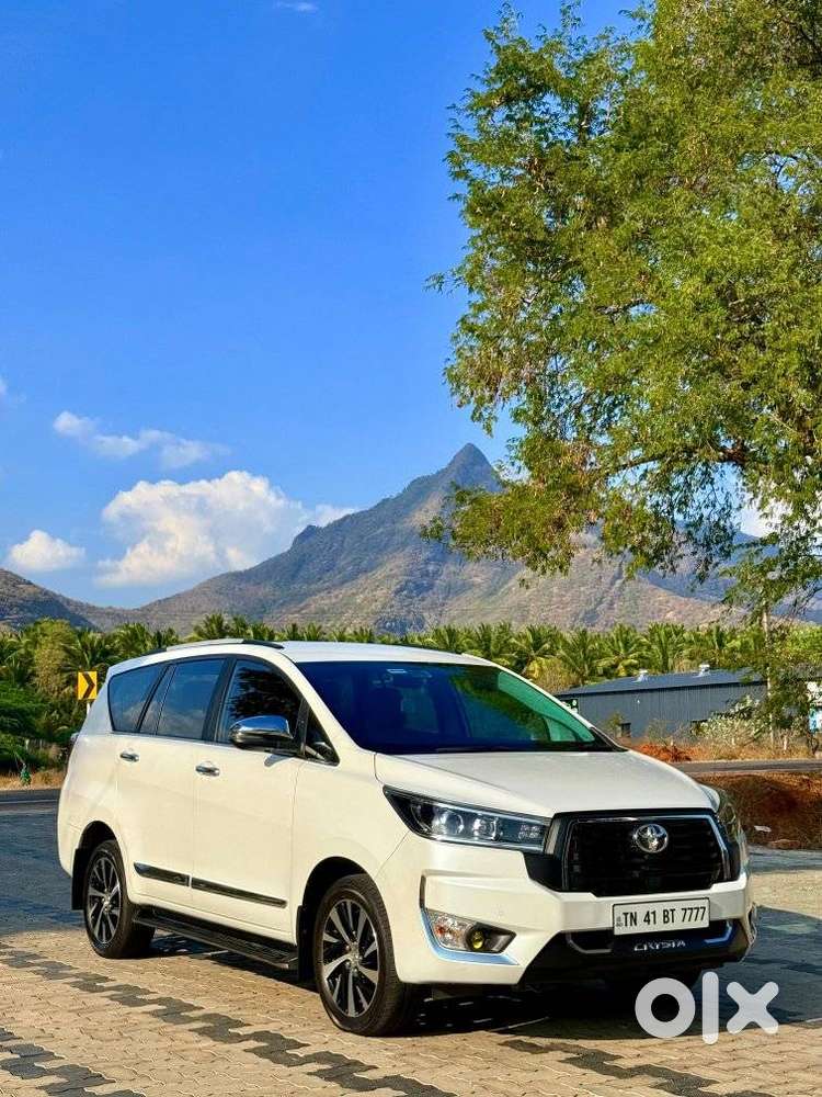 Toyota Innova Crysta 2.4 Z 7 Str, 2025, Diesel