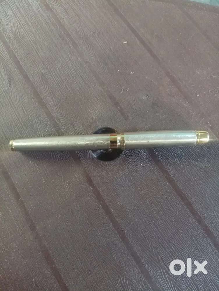 Parker pen classic
