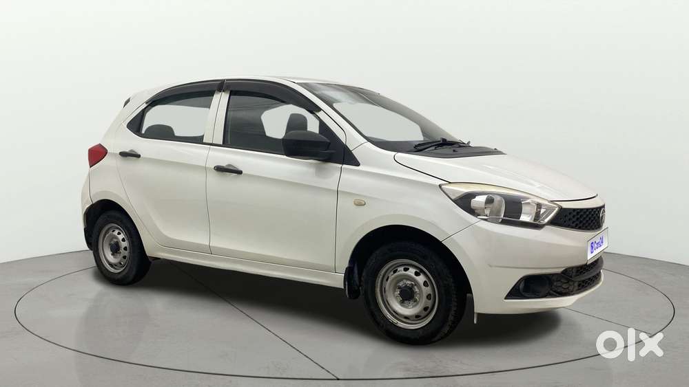 Tata Tiago Xe, 2017, Petrol