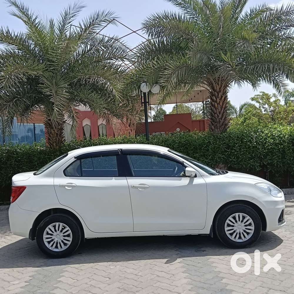 Maruti Suzuki Dzire 1.2 Vxi Cng, 2022, Cng & Hybrids