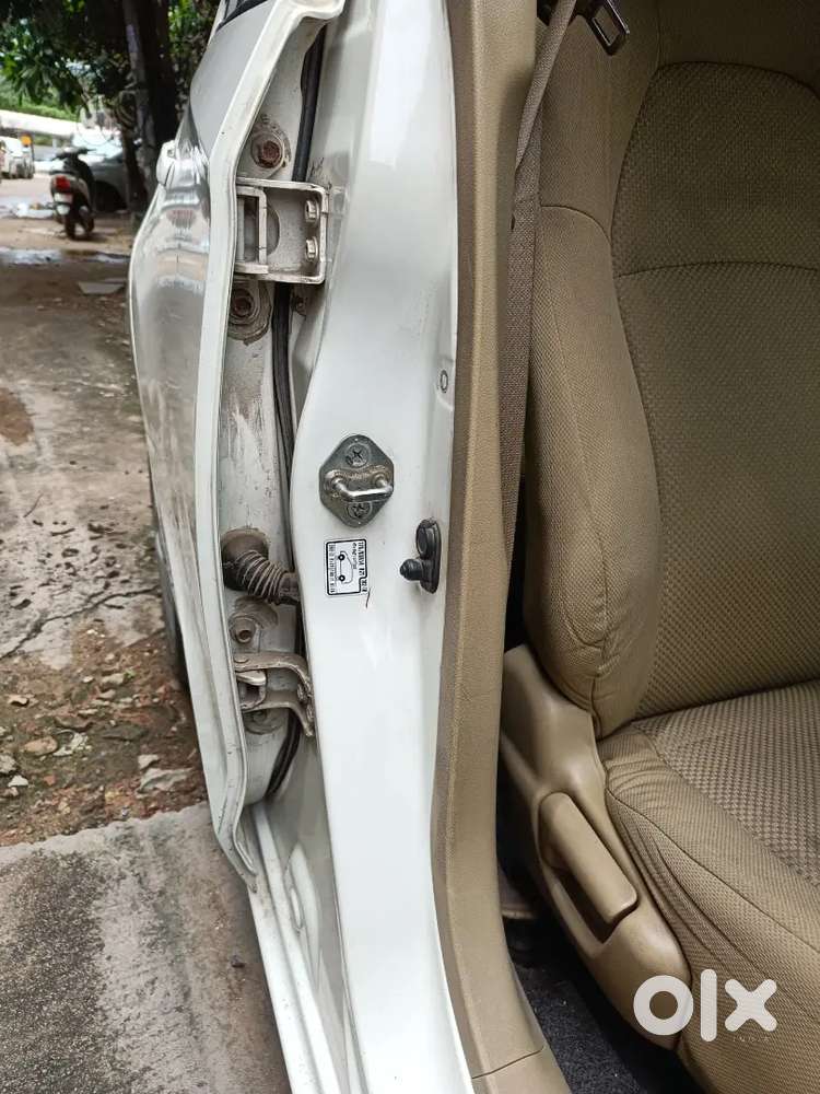 Honda Brio 2013 Petrol White