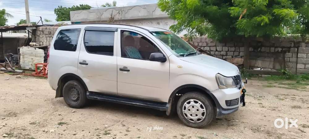 Mahindra Xylo 2018