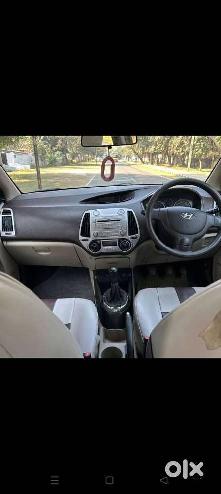 Hyundai I20 Petrol Cvt Magna Executive, 2012, Petrol