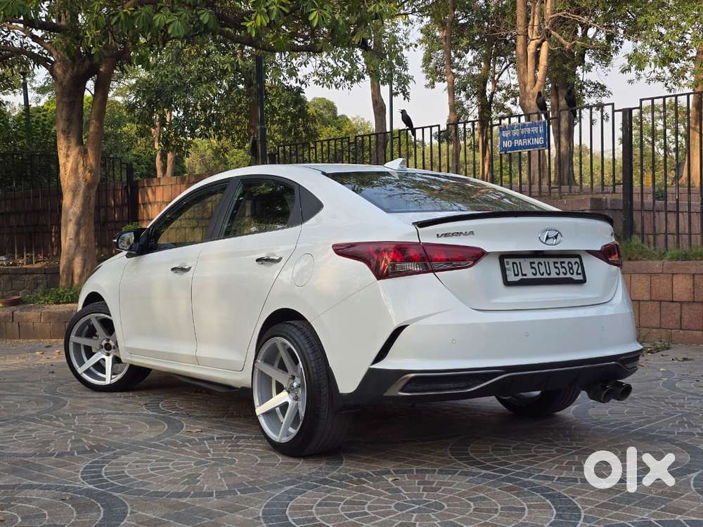 Hyundai Verna 1.5 Sx Petrol Mt, 2022, Petrol