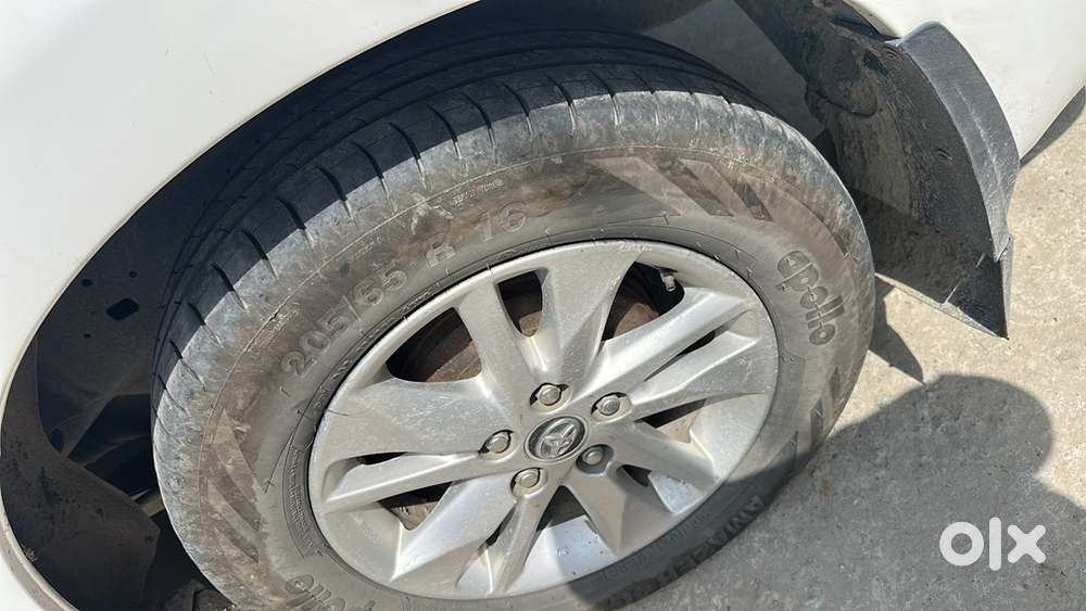 Toyota Innova Crysta 2018 Diesel Well Maintained