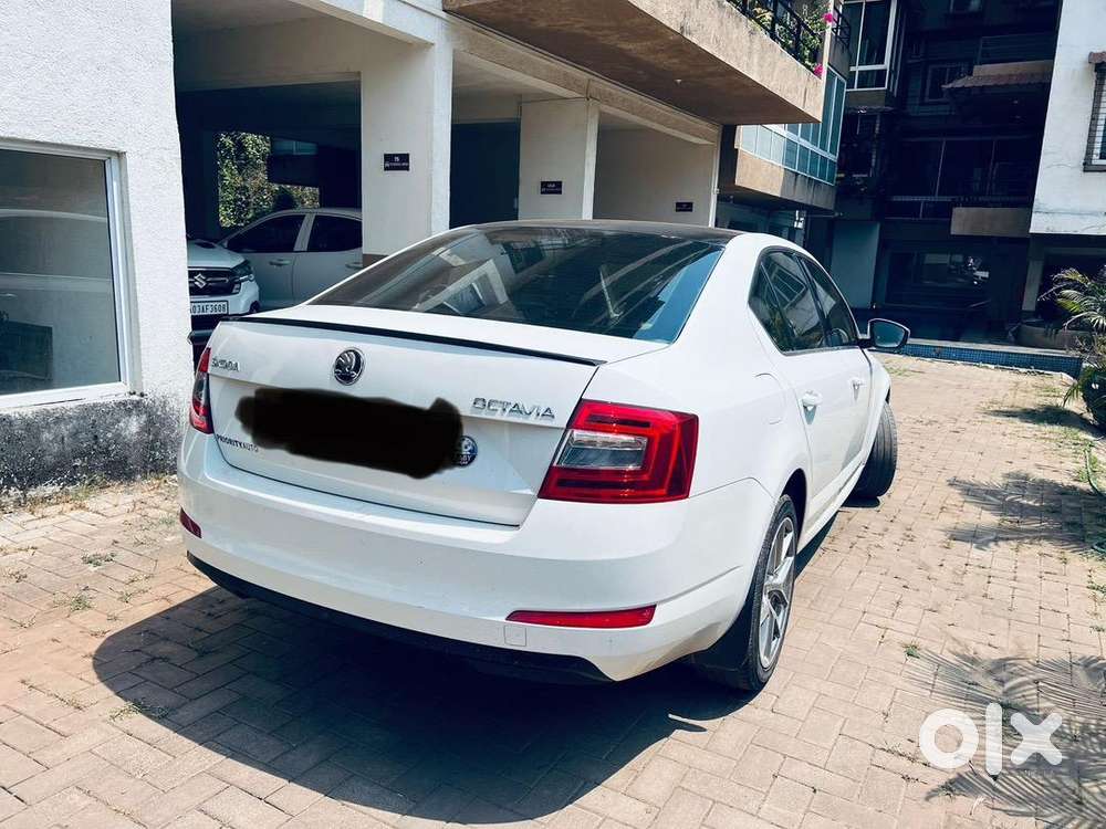 Well Maintained Mint Condition With Upgraded Wheels And Infotainment