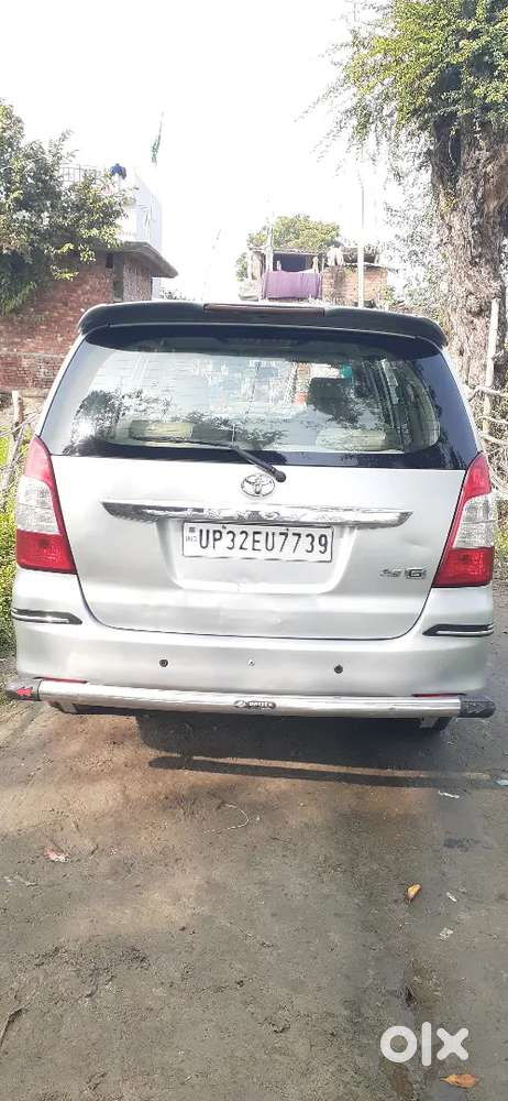 Toyota Innova 2013