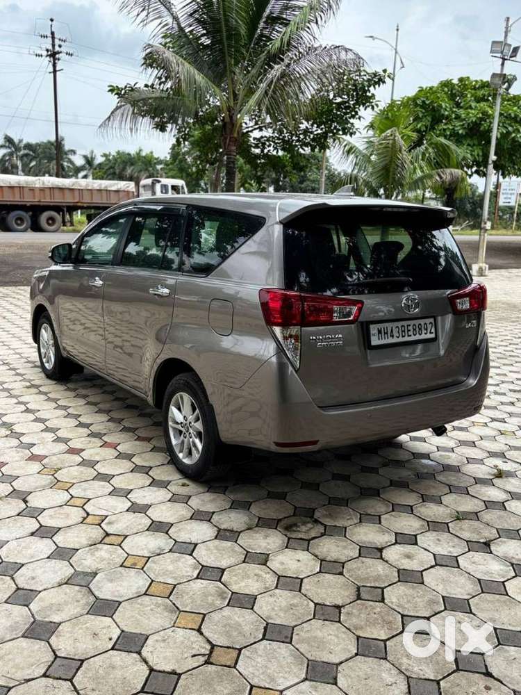 Toyota Innova Crysta