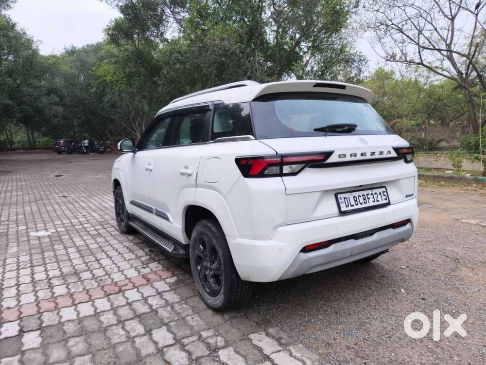 Maruti Suzuki Brezza 1.5 Zxi Smart Hybrid, 2023, Petrol