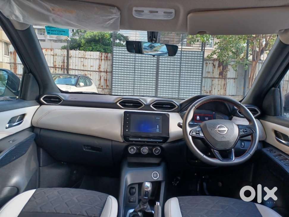 Nissan Magnite Tekna B4d 1.0 Amt Cng, 2024, Petrol