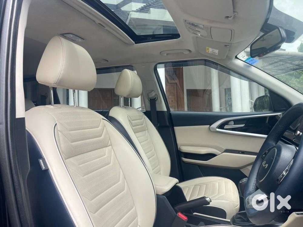 Kia Carens 1.4 Luxury 7 Str, 2022, Petrol