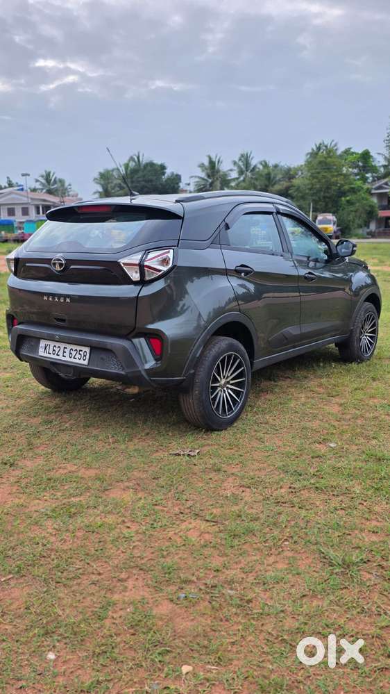 Tata Nexon 1.2 Revotron Xm, 2020, Petrol