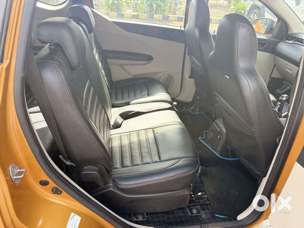 Renault Triber Rxt, 2022, Petrol