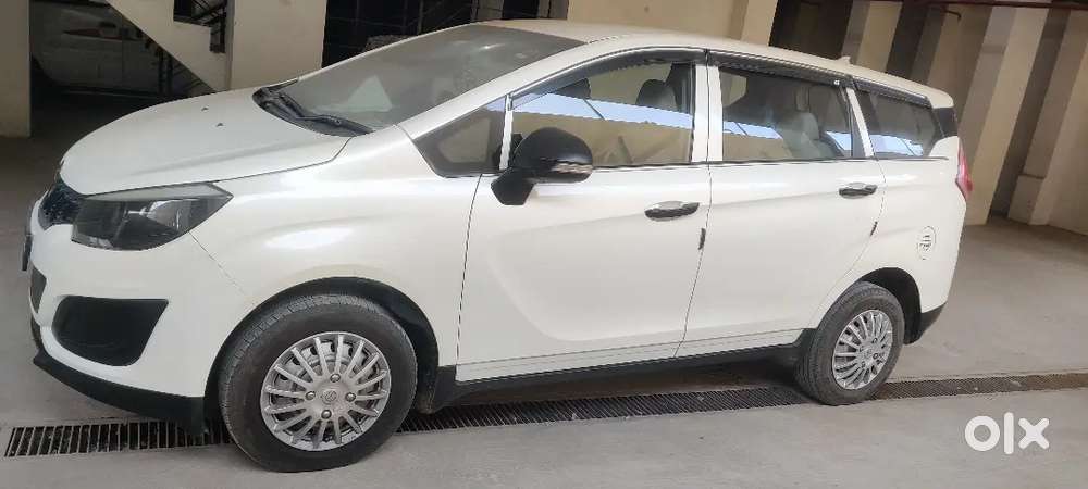 Mahindra Marazzo