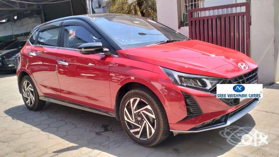 Hyundai I20 Asta (o) 1.2 Ivt Dual Tone, 2025, Petrol