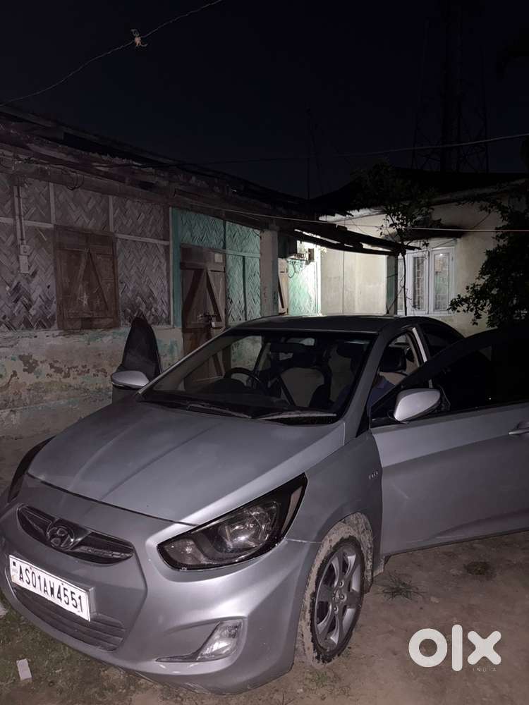 Hyundai Fluidic Verna 2011 Petrol 80000 Km Driven
