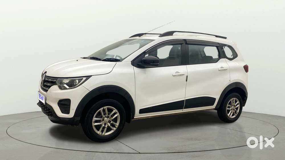 Renault Triber Rxt, 2022, Petrol