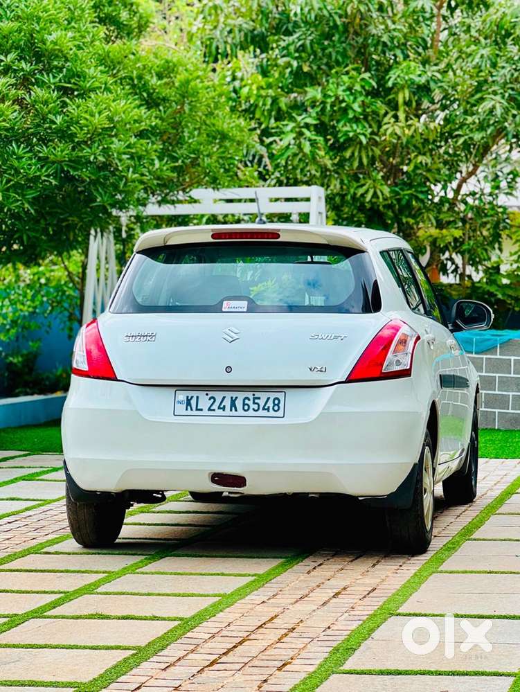 Maruti Suzuki Swift Petrol Manual 2015