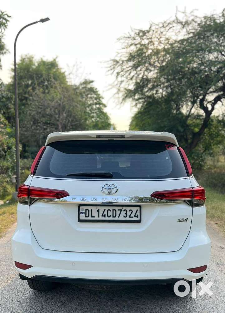 Toyota Fortuner 2018 Diesel 119000 Km Driven