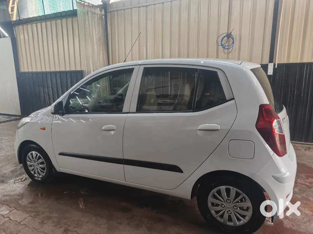 Hyundai I10 2014 Petrol And Lpg 75000 Km Driven. Well Maintained.